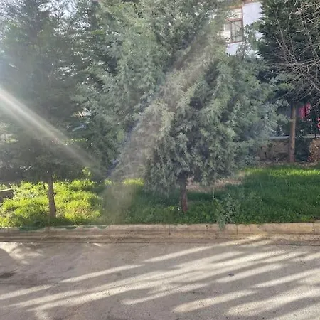 Cozy Old Train Station Lägenhet Tirana