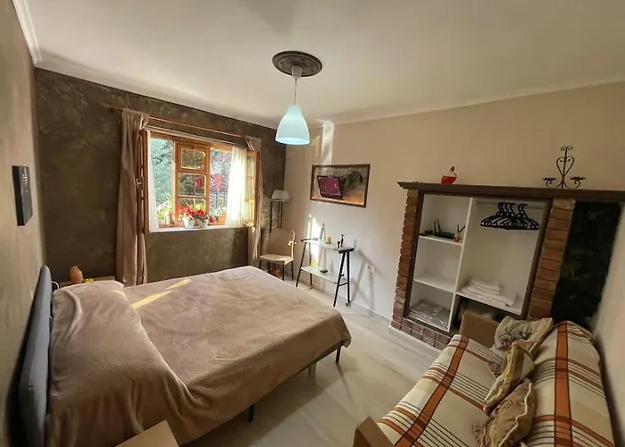 Cozy Old Train Station 公寓 *