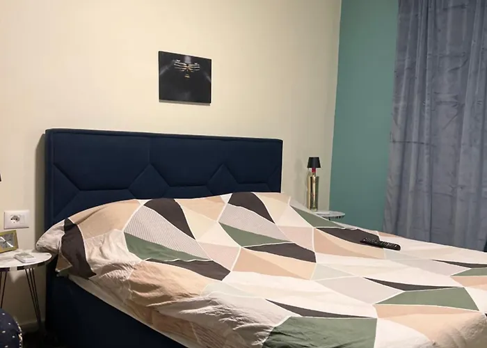 Cozy Old Train Station 公寓 *